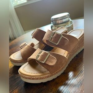 Women's Tan Buckle Wedge Sandals 6.5